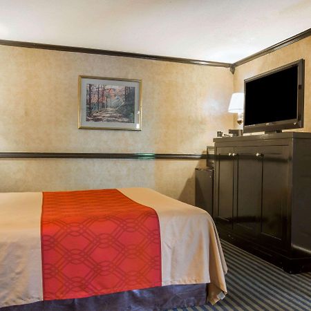 Econo Lodge Montpelier I-89 Экстерьер фото