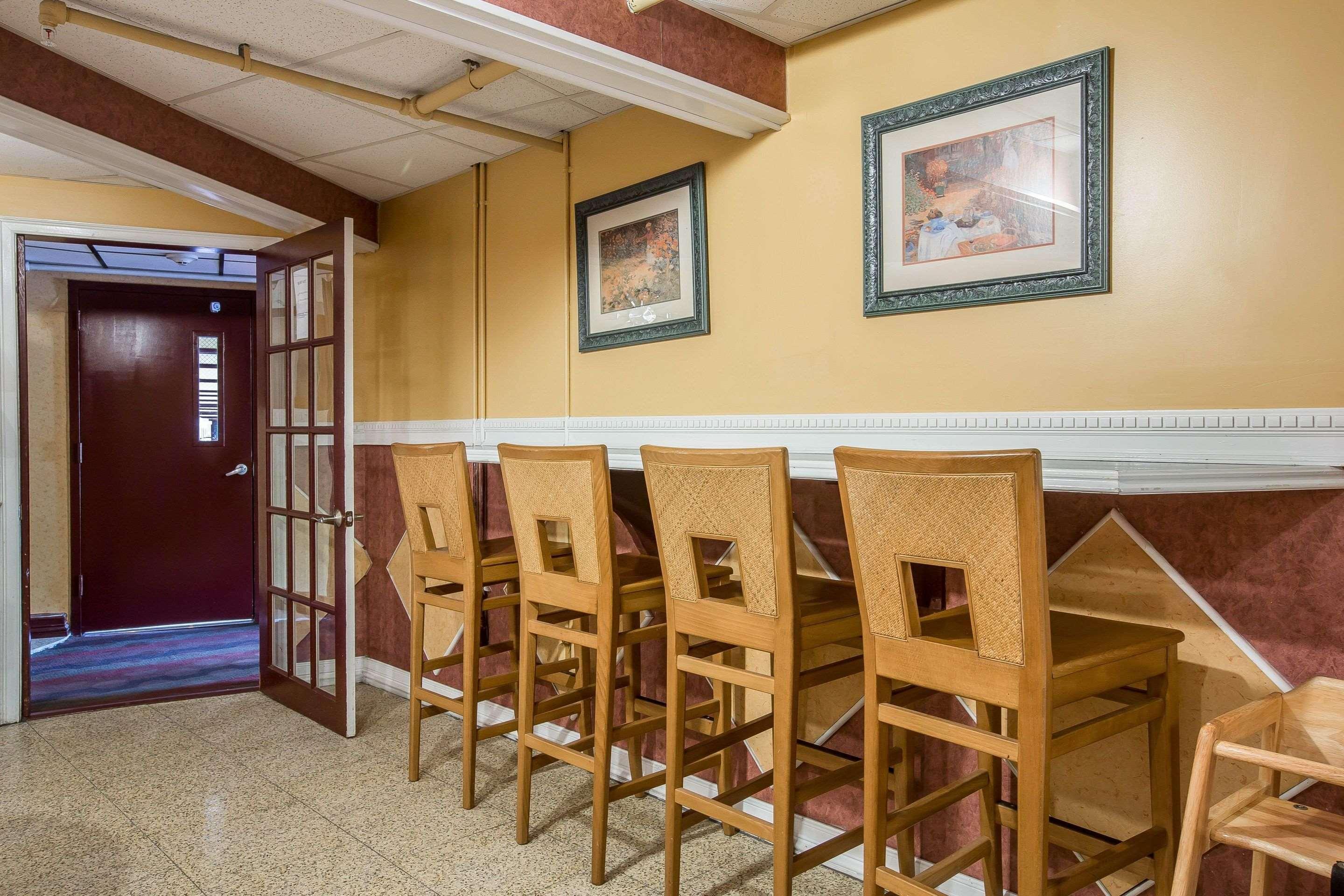 Econo Lodge Montpelier I-89 Экстерьер фото
